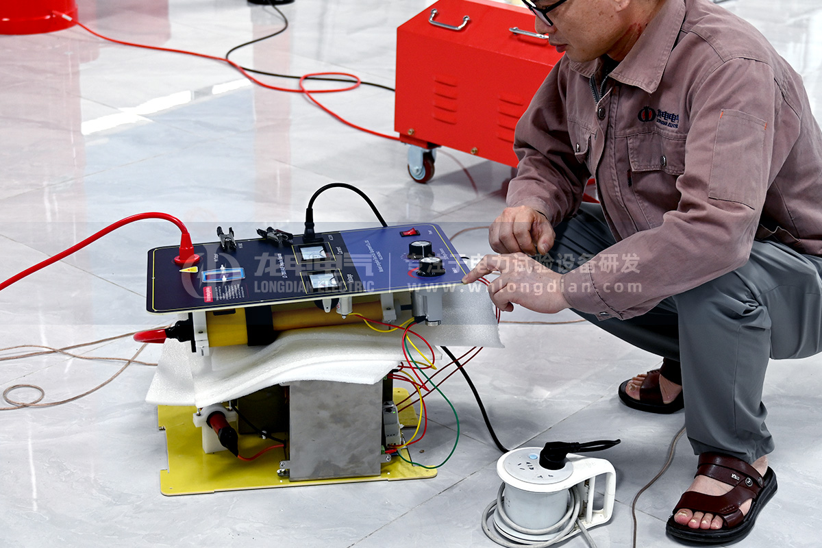 电缆故障一体化高压脉冲电源生产调试